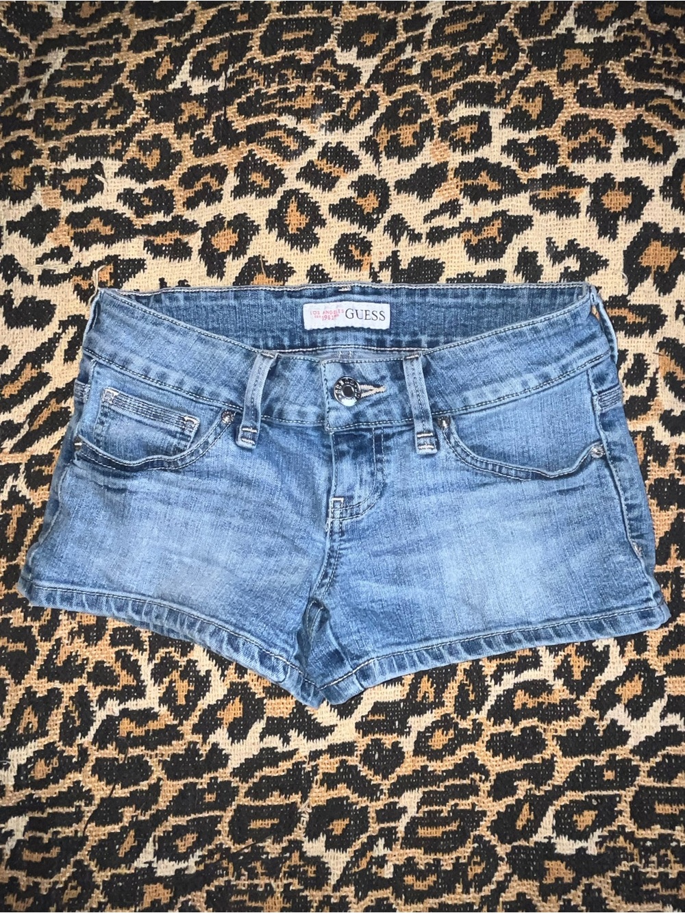 2000s GUESS Women's Blue Denim Shorts - Classic Low-Rise